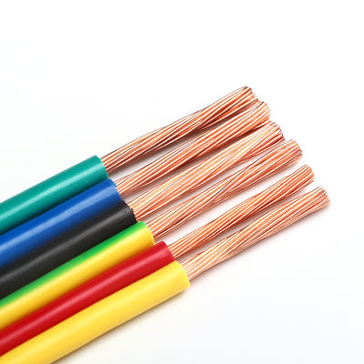 สีที่กําหนดเอง 1.5 มม พีวีซี โยงเหล็กยืดหยุ่น H07V-U สําหรับการสร้าง